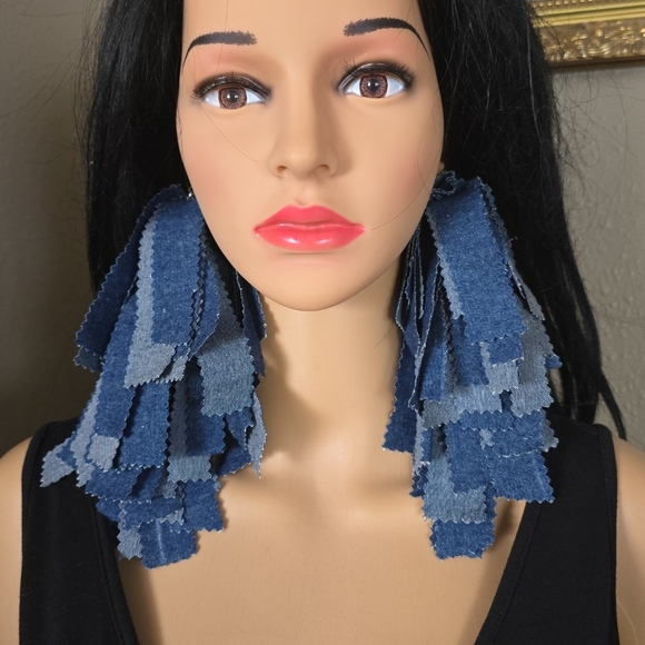Handcrafted denim tassel earrings - Picture 3 of 4